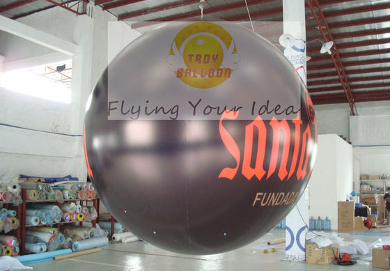 Ballons gonflables polychromes d'hélium pour la publicité extérieure